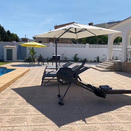 Villa Con Piscina, Soleada, Tranquila Y Centrica カルプ エクステリア 写真