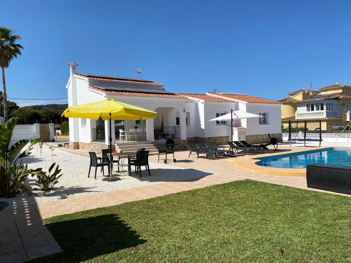 Villa Con Piscina, Soleada, Tranquila Y Centrica カルプ エクステリア 写真